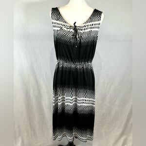 Black and white abstract print midi dress size small